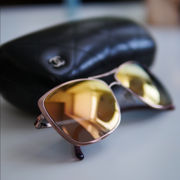 CHANEL Accessories - Chanel Mirrored Aviator Sunglasses - Rose Gold